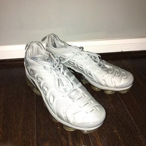 Nike Air VaporMax PLus Grey